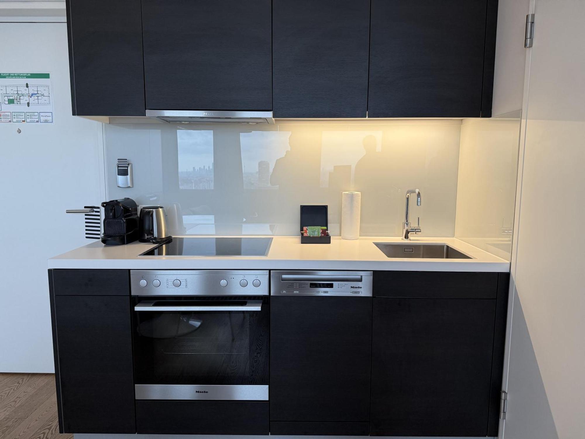 Modern With Stunning Skyline Views